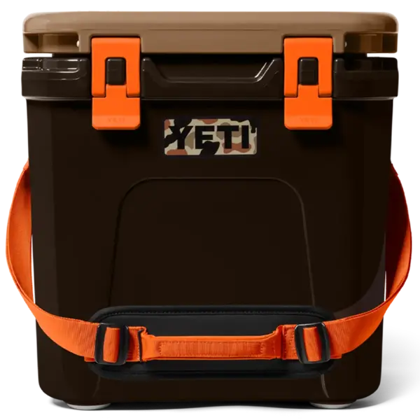 Yeti Roadie 24 Hard Cooler. Wetlands Camo