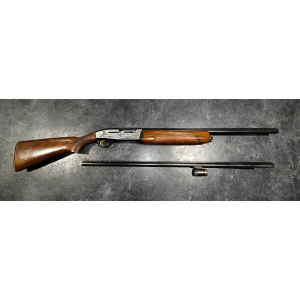 Ithaca XL 900 12ga Semi Auto w/2 BBL 26" Mod & 30" Full