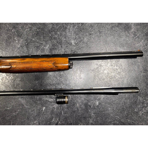 Ithaca XL 900 12ga Semi Auto w/2 BBL 26" Mod & 30" Full