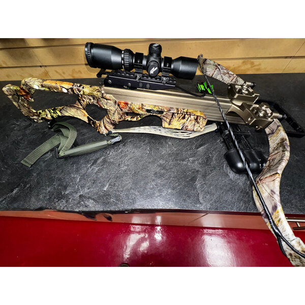 Excalibur 308 Short Takedown Camo w/ Dead Zone Scope Soft Bag Plus more Items in Bag (Used)