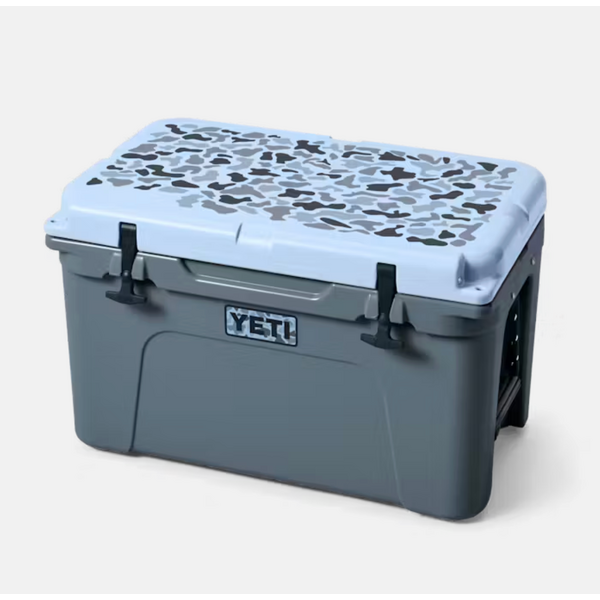Yeti Tundra 45 Hard Cooler. Blue Camo