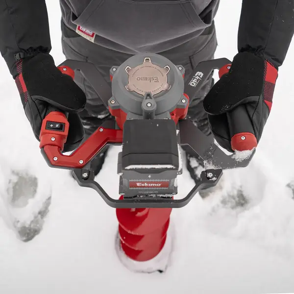 Eskimo E40 8" Steel Ice Auger