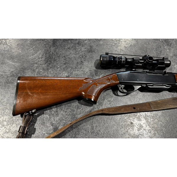 Remington Remington 7400 270 Win Semi Auto w/Tasco1-3.5 Scope