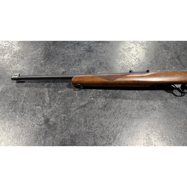 Ruger 10/22 Deluxe 22 LR Semi Auto w/Sights (Made in 1983)