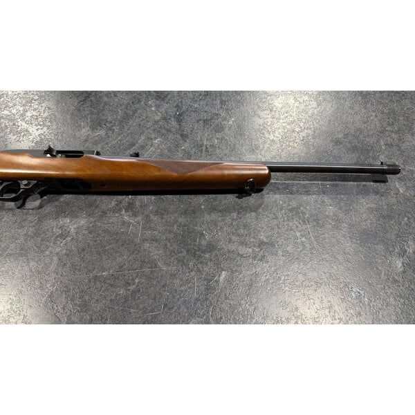 Ruger 10/22 Deluxe 22 LR Semi Auto w/Sights (Made in 1983)