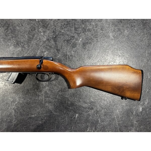 Remington Model 581 Left Hand 22 LR 20" BBL Bolt Action w/Sights & 2 Mags