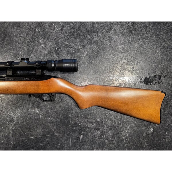 Ruger 10/22 22 LR Semi Auto Combo with Scope & Case