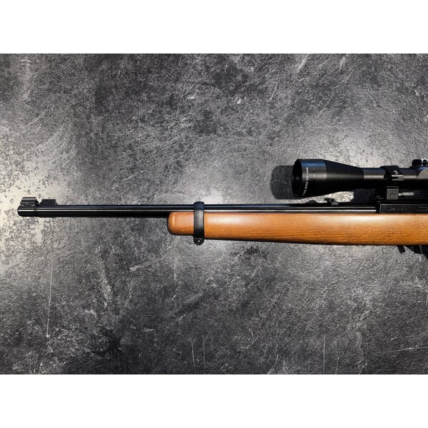 Ruger 10/22 22 LR Semi Auto Combo with Scope & Case