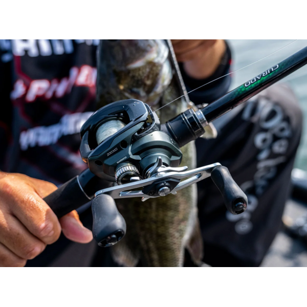 Shimano Curado M200 Casting Reel