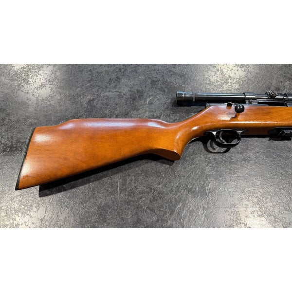 Lakefield Mark II 22 LR Bolt Action w/Weaver 4X Scope