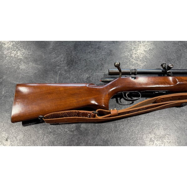 Remington Matchmaster Model 513-T 22 LR Target w/Lyman Superspot Scope