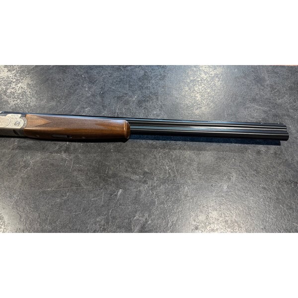Beretta 686 12ga 28" Silver Pigeon Over/Under w/Case & Chokes