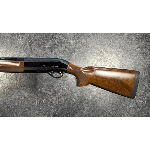 Beretta AL391 Sporting 12ga 30' Semi Auto w/Case LIGHT MOD CHOKE