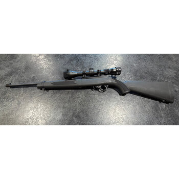 Ruger 10/22 22 LR Synthetic Semi Auto w/Weaver 3-9 Scope and Case