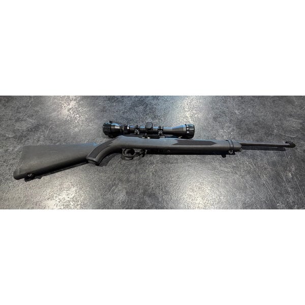 Ruger 10/22 22 LR Synthetic Semi Auto w/Weaver 3-9 Scope and Case