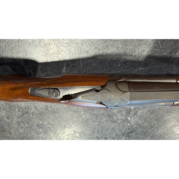 Beretta 682X Trap 12ga 30" Over/Under w/Case & Chokes