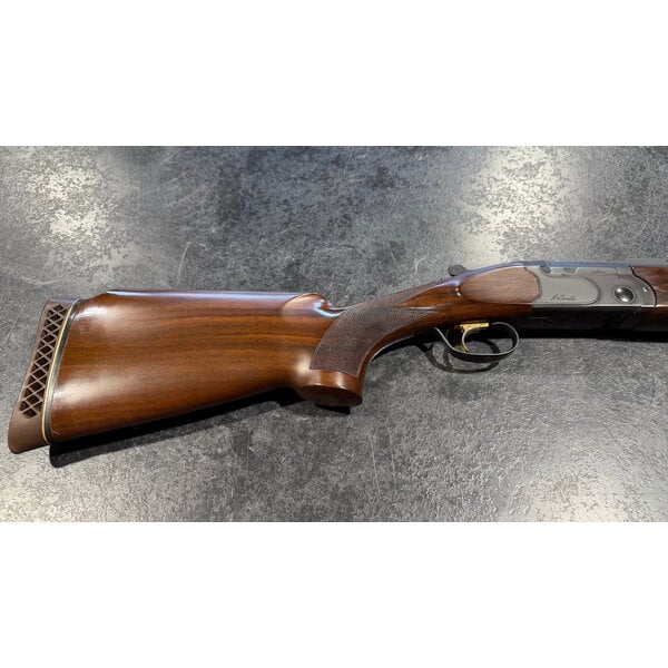 Beretta 682X Trap 12ga 30" Over/Under w/Case & Chokes