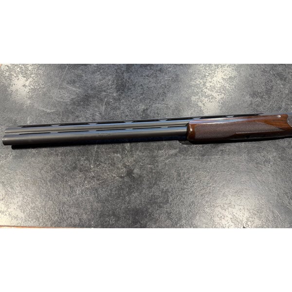 Beretta 682X Trap 12ga 30" Over/Under w/Case & Chokes