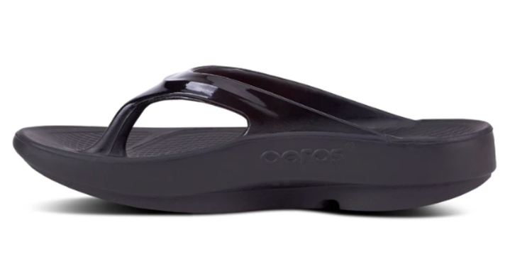 OOFOS Women's OOlala Luxe Sandal