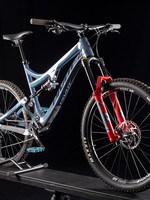 2020 Pivot Mach 6 Carbon Mountain Bike, less than 15 miles total! Size XL