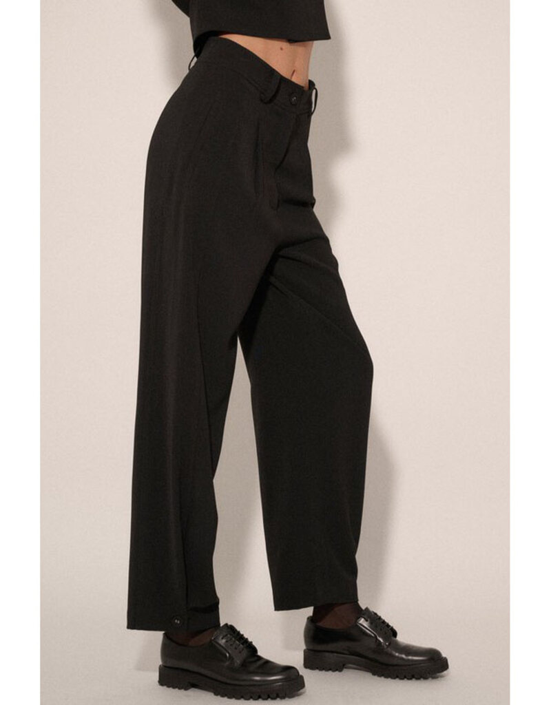 Promesa Black Pleated Button Cuffed Pants