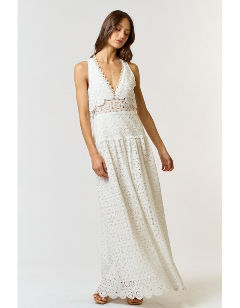 lalavon Scallop Lace Maxi Dress