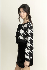 Storia Houndstooth Knit Cardigan