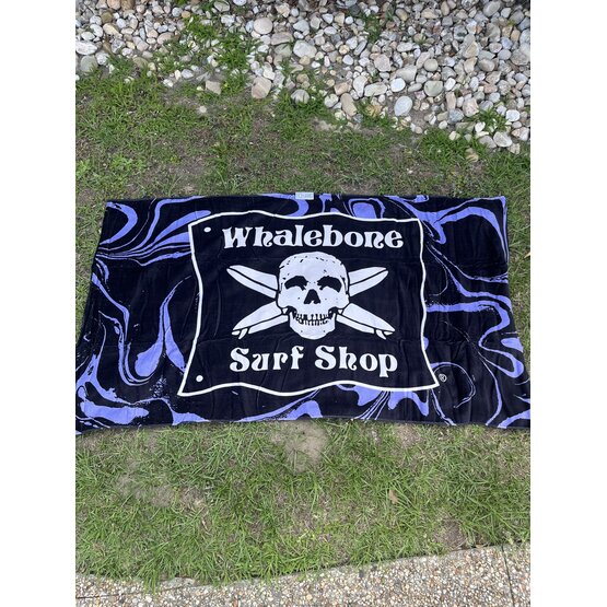 ミュージシャン LEUS x The BONEZ SURF TOWEL 新品です LEUS x The BONEZ SURF TOWEL 特大バスタオル