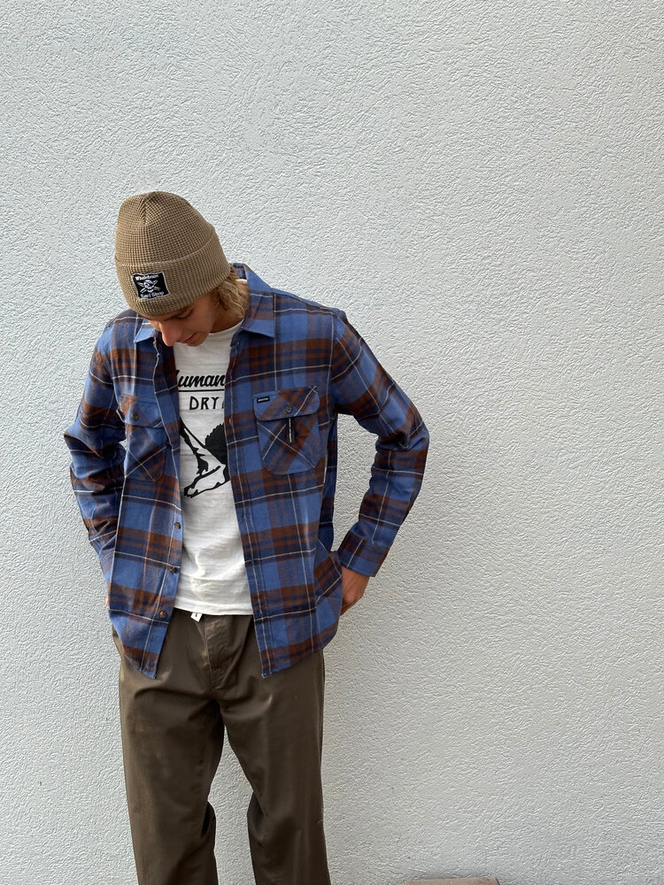 WHALEBONE LOGO EMBROIDERED FLAG WAFFLE KNIT BEANIE