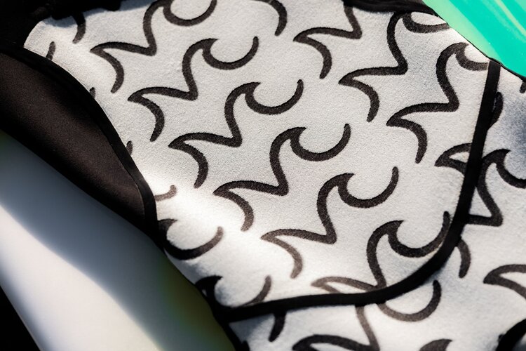 MAMALA WOMEN'S 3/2MM CHEST ZIP FULL WETSUIT