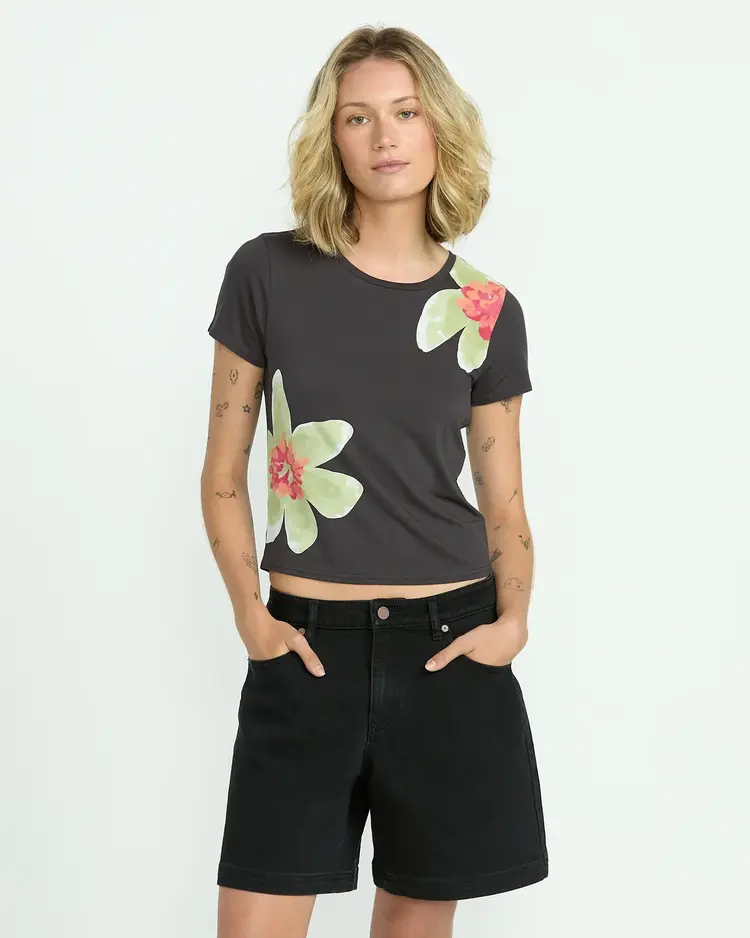 VOLCOM WOMEN'S  STRAIT UP LONG SHORTS