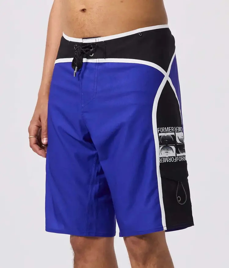 FORMER CHUN TRUNK 21" - COBALT