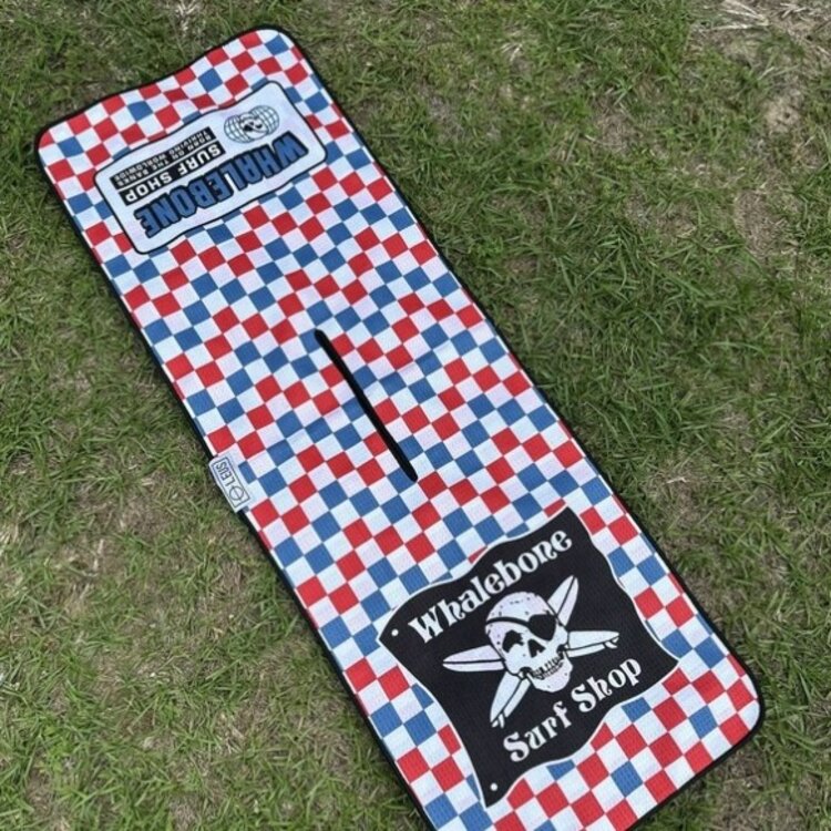 LEUS LEUS X WHALEBONE GOLF TOWEL