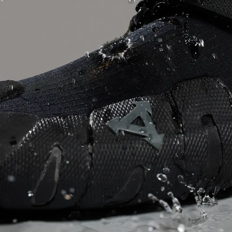 XCEL MEN'S DRYLOCK ROUND TOE BOOT 7MM