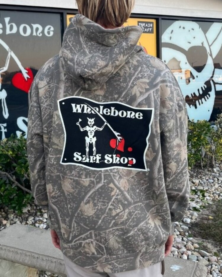 WHALEBONE LOGO BLACKBEARD GLOW DEADWOOD CAMO PULLOVER HOODIE
