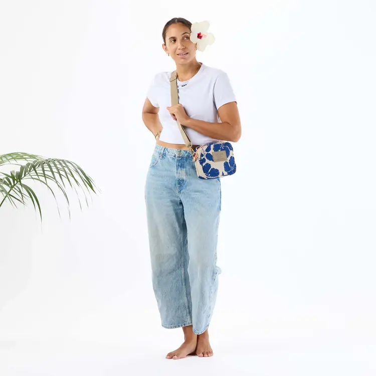 ALOHA LE TOUR CROSSBODY