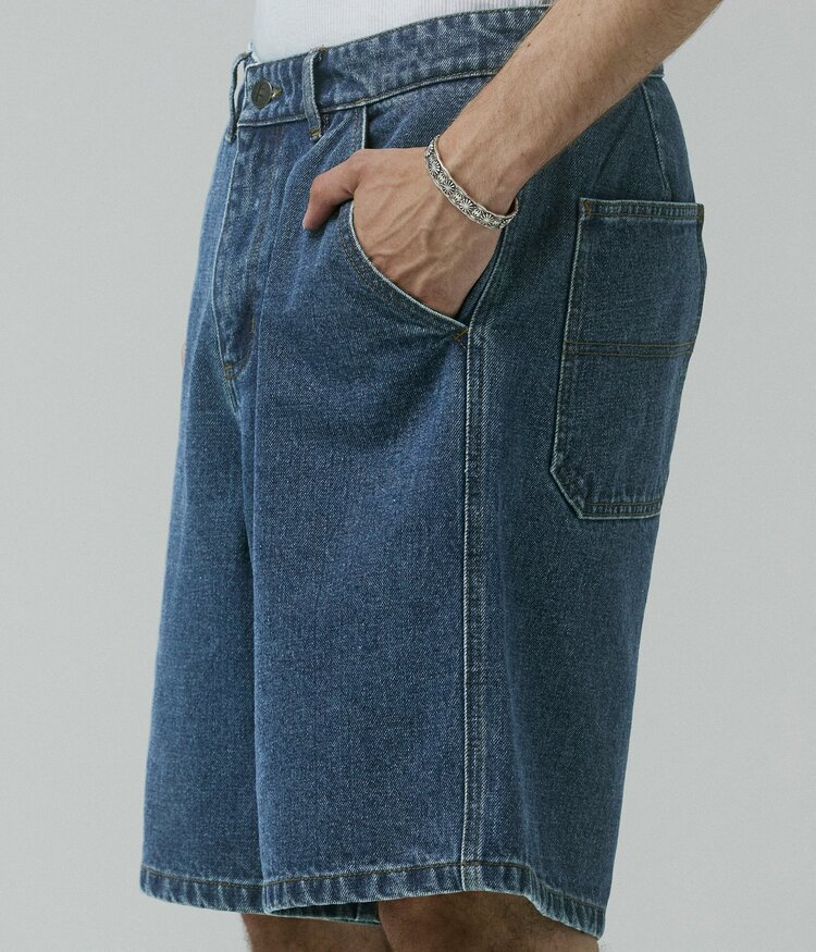 FORMER  REYNOLDS FLATLINE DENIM SHORT