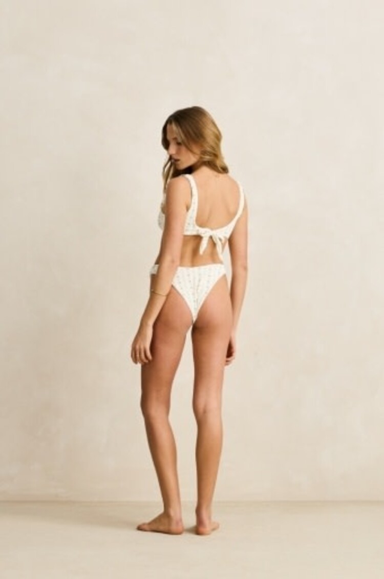 RHYTHM MILA REVERSIBLE CROP TOP CREAM