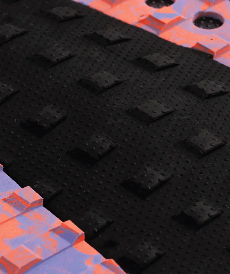 CREATURES OF LEISURE GROM ITALO FERREIRA SIGNATURE PAD