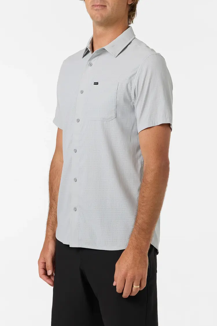 O'NEILL TRVLR PERFORATED STANDARD FIT SHIRT