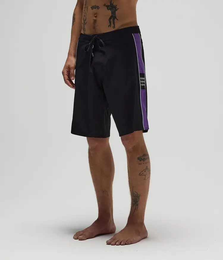 FORMER TEAM 20" TRUNK // BLACK / PURPLE