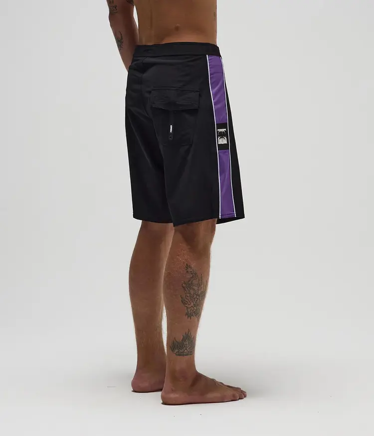 FORMER TEAM 20" TRUNK // BLACK / PURPLE