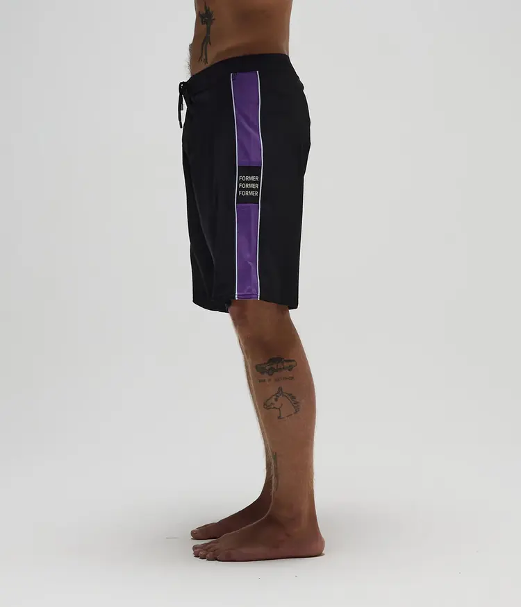 FORMER TEAM 20" TRUNK // BLACK / PURPLE