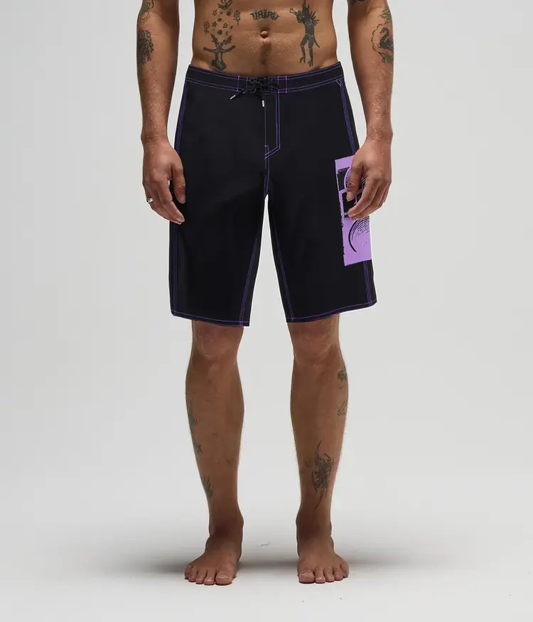 FORMER CORPCORE 21" TRUNK//BLACK