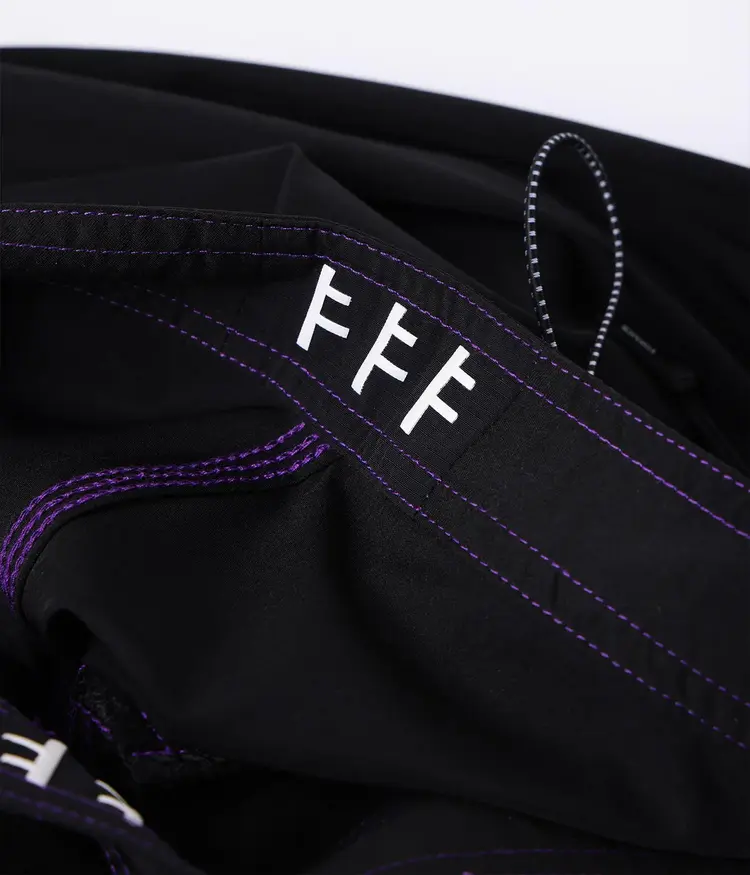 FORMER CORPCORE 21" TRUNK//BLACK