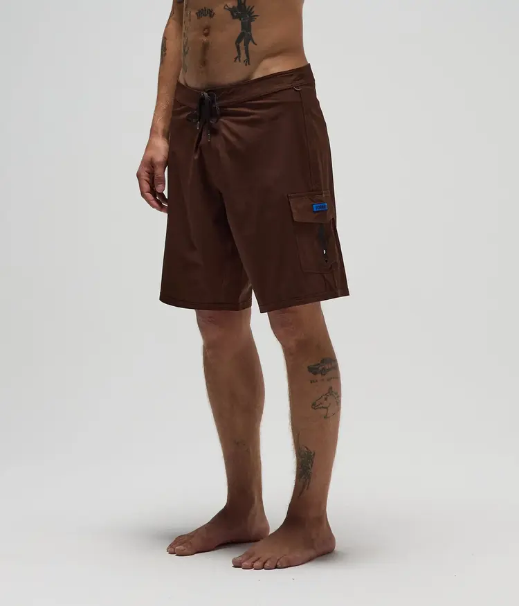 FORMER REYNOLDS 19" TRUNK//BROWN
