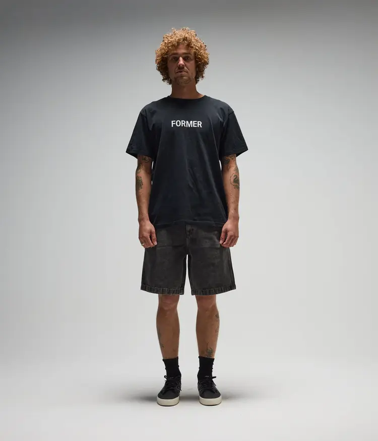 FORMER DxD REYNOLDS 21" DENIM WALKSHORT // WASHED BLACK
