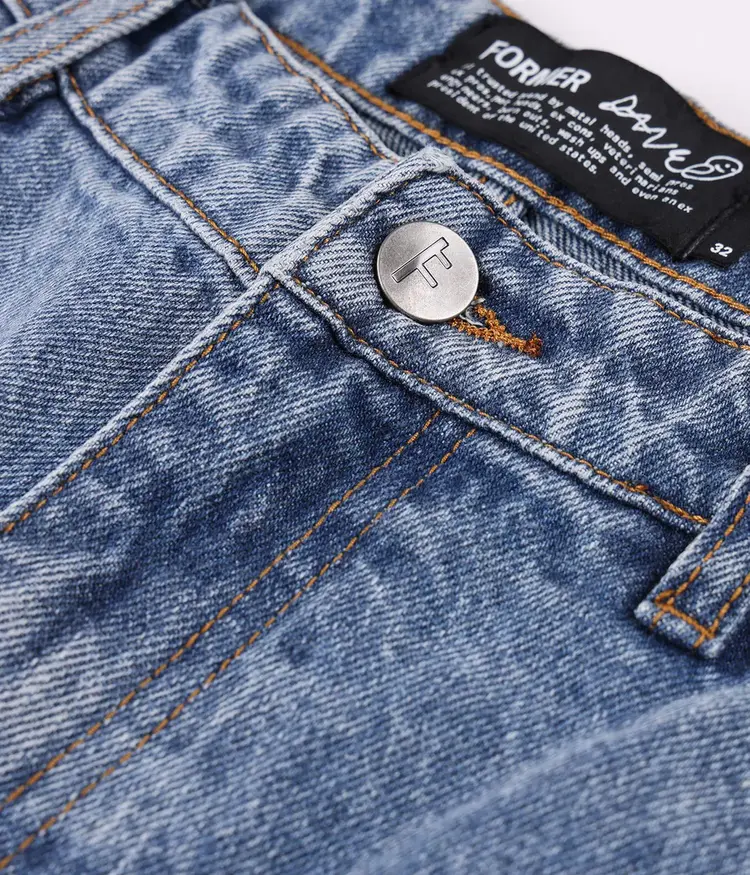 FORMER REYNOLDS 21" DENIM WALKSHORT // MID BLUE
