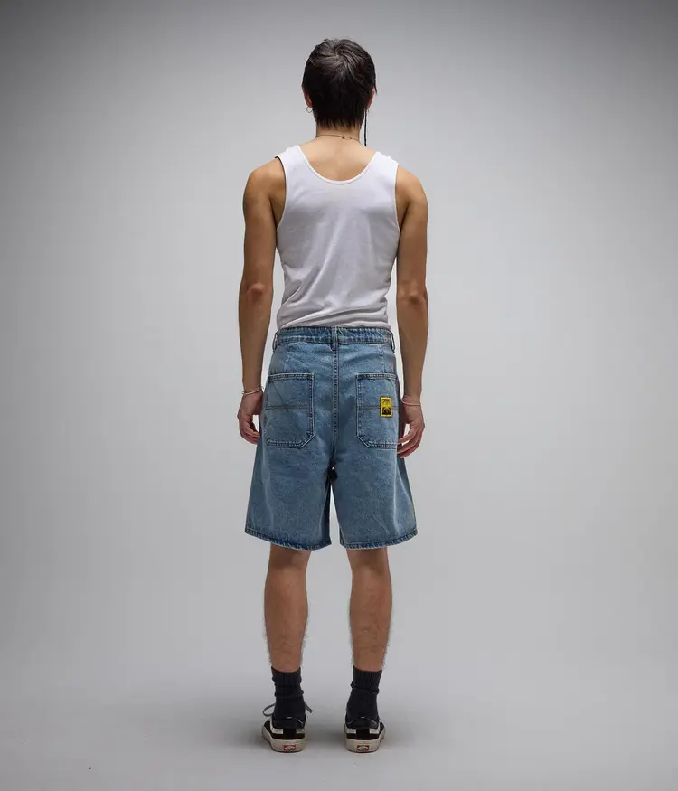 FORMER REYNOLDS 21" DENIM WALKSHORT // MID BLUE