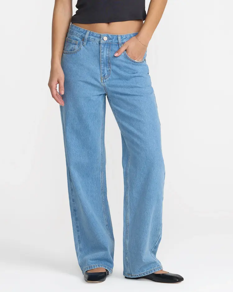 RVCA  COCO RELAXED STRAIGHT LEG JEAN